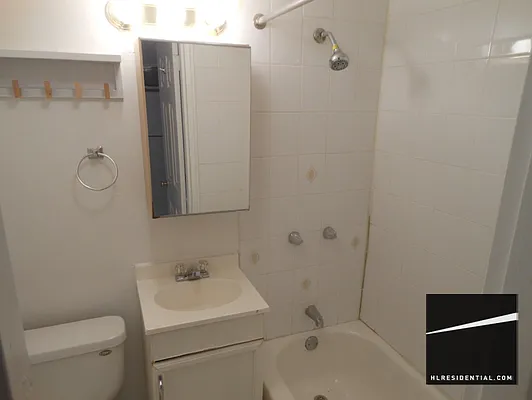 Rented by Highline Residential | media 16