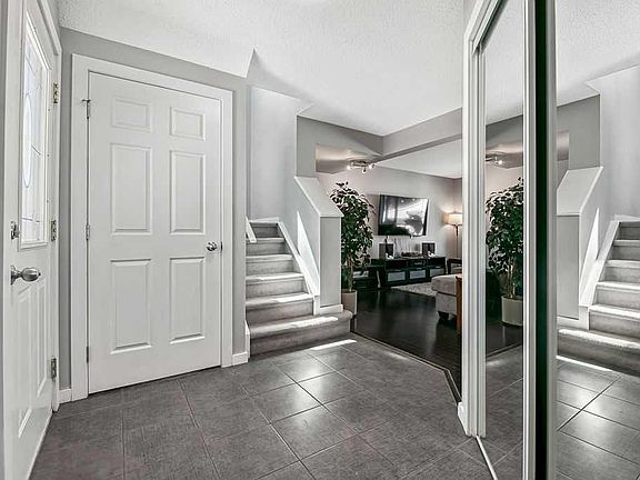 5th image of 113 E Harvest Oak Rise NE