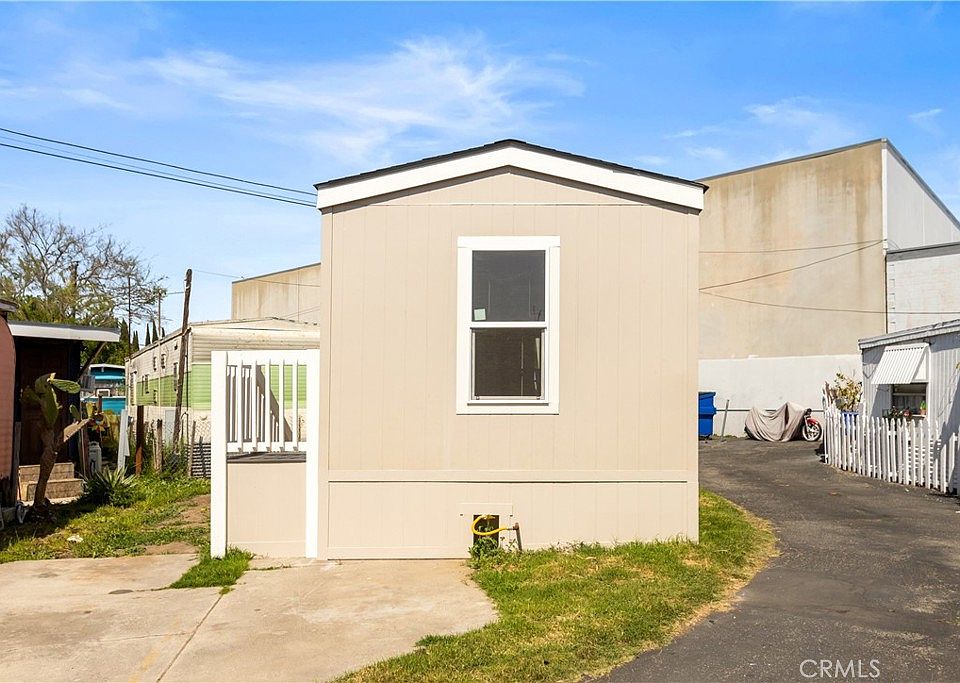 1st image of 8422 Garfield Ave #29
