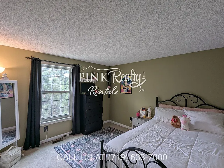 8560 Avens Cir — Photo 21