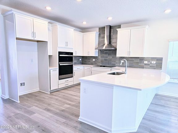 3rd image of 3856 HOLSTEIN Way