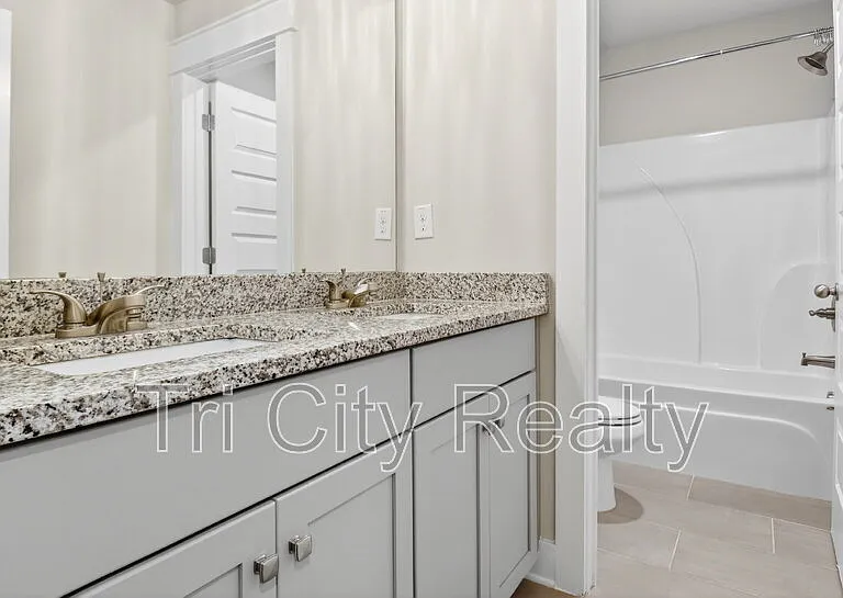 6230 Gordon Rd — Photo 55