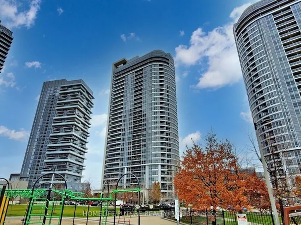 181 Village Green Sq, Toronto, ON