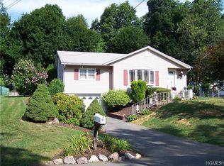 51 Hudson Dr, New Windsor, NY 12553