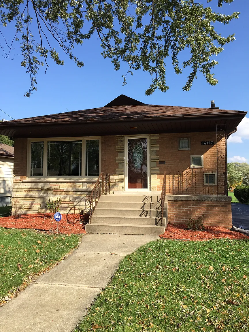16417 Evans Ave photo 1