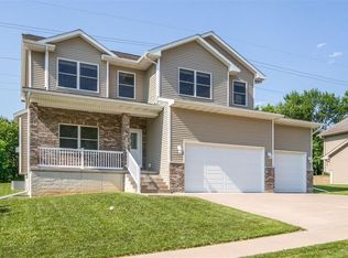 2018 Bristol Dr, Iowa City, IA 52245