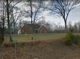 2 Majestic Dr, Fredericksburg, VA 22406