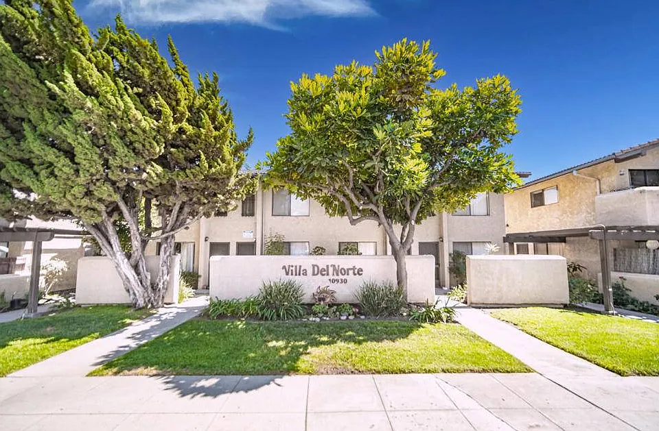 10930 Del Norte St