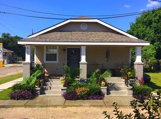 8700 Monroe Ct, New Orleans, LA 70118