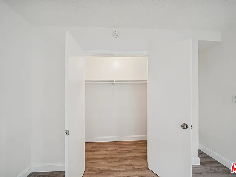 1215 N Hayworth Ave #104 — Photo 11