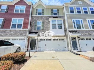 930 Parley Pl, Chesapeake, VA 23323