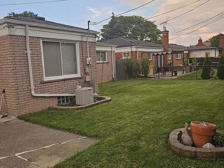 20936 Michael Ct — Photo 17