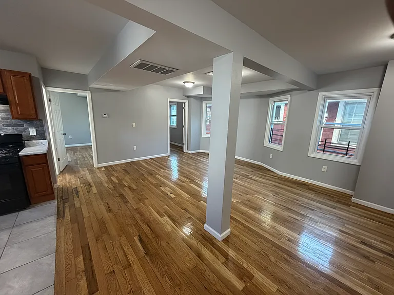 10 Tillinghast St #2 — Photo 11