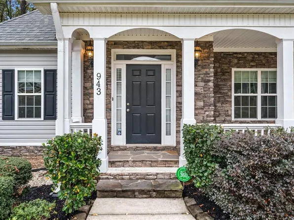 943 Mason Lee Ave, Loganville, GA 30052