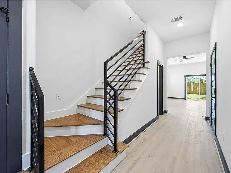 4630 Edfield St #B — Photo 5