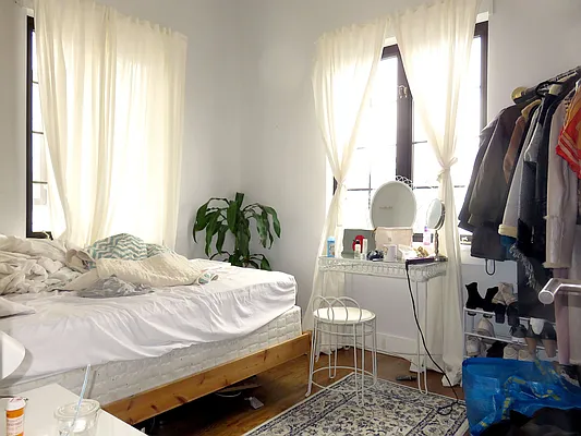 Rented by Rennit Inc. | media 65