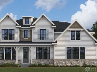 2568 Bent Grass Dr, Beavercreek, OH 45431