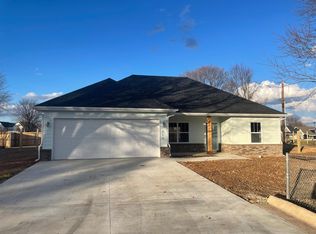 814 Linda St, Prairie Grove, AR 72753