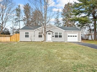 61 Woodbridge Rd, Glastonbury, CT 06033