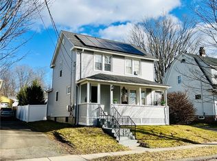 31 Laurel St, Middletown, CT 06457