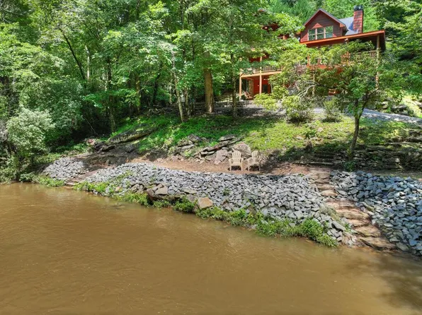 46 Private Dr, Ellijay, GA 30540