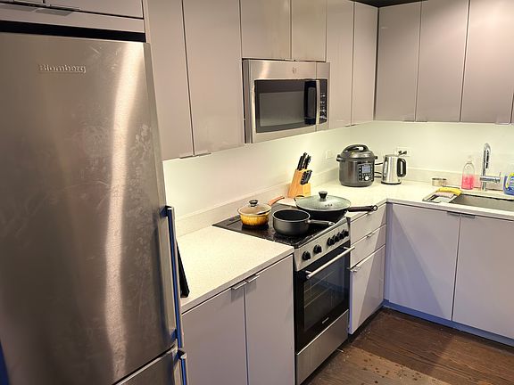 4th image of 400 W 113th St APT 1527