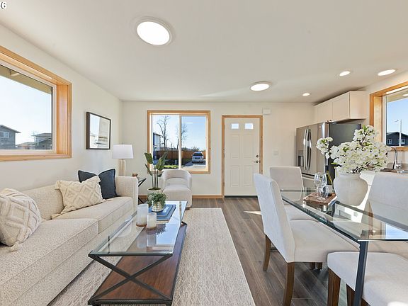 4th image of 5275 Forest Ln