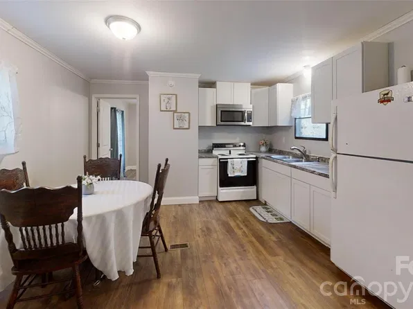 6676 Lineberger Rd, Denver, NC 28037