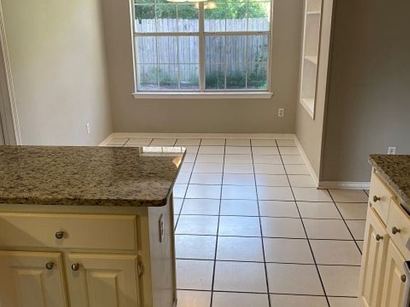 5th image of 3316 Joanna Dr