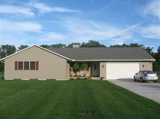 45199 Middle Ridge Rd, Amherst, OH 44001
