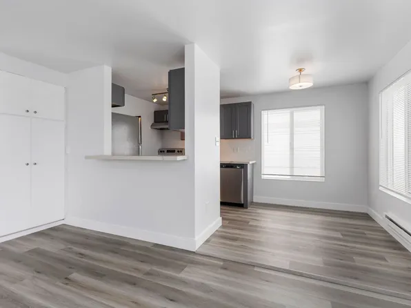 The Hallmark Apartments, 4125 SW Graham St APT 302, Seattle, WA 98136