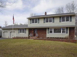 26 Roosevelt Ave S, Parsippany, NJ 07054