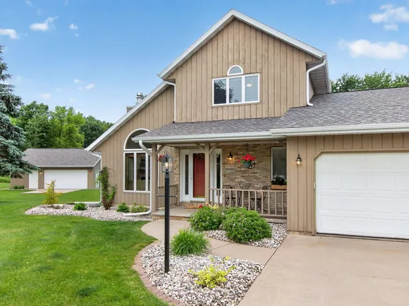 N2935 Valley View Dr, Hortonville, WI 54944