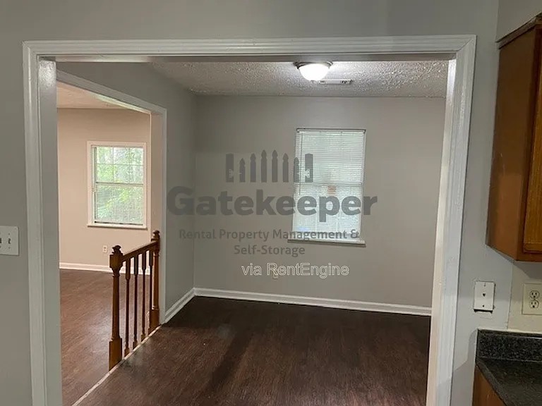 2871 Old South Dr — Photo 6