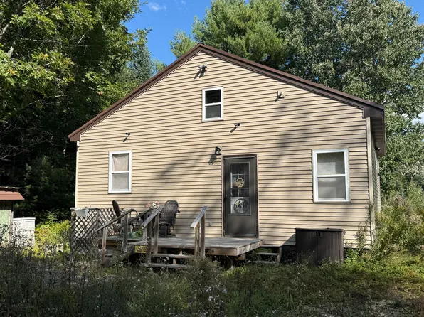 646 Route 3, Palermo, ME 04354