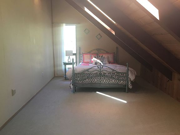 4th image of 3840 Ginger Ct