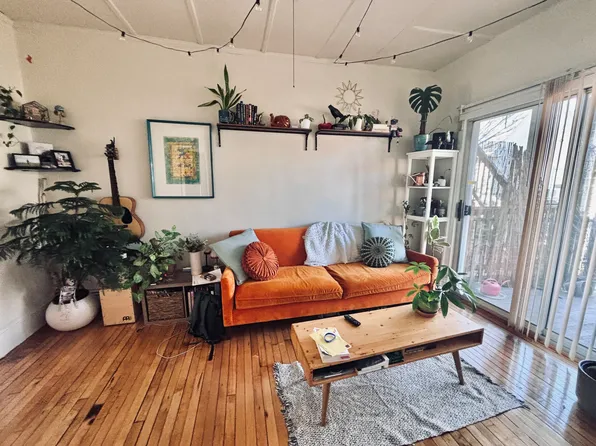 8 Porter St #2, Somerville, MA 02143