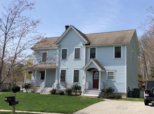44 Monroe St, Amesbury, MA 01913
