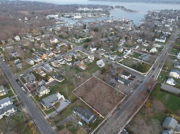 450 Main Street, Greenport, NY 11944