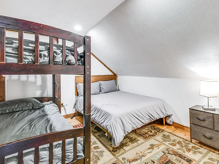 1072 Route 100 — Photo 20