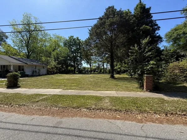 316 E Wine St., Mullins, SC 29574