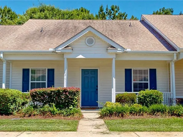 42 Stonelake Circle, Savannah, GA 31419