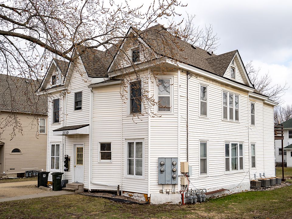 1st image of 2110 College St #7924302