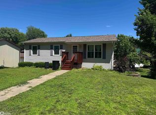 1404 Siegel St, Tama, IA 52339