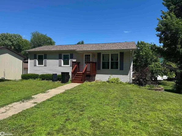 1404 Siegel St, Tama, IA 52339