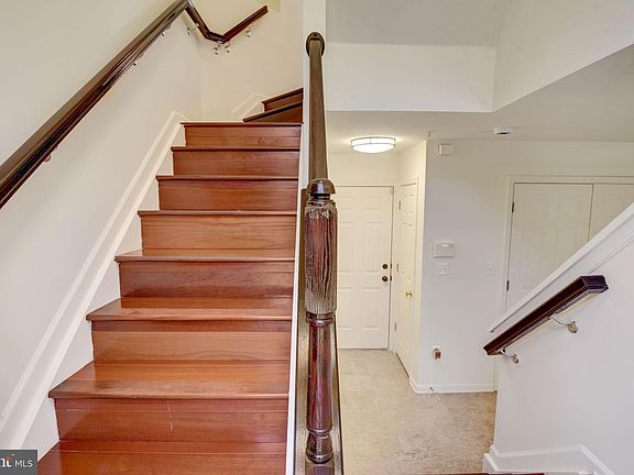 4th image of 21215 Delevan Way #147