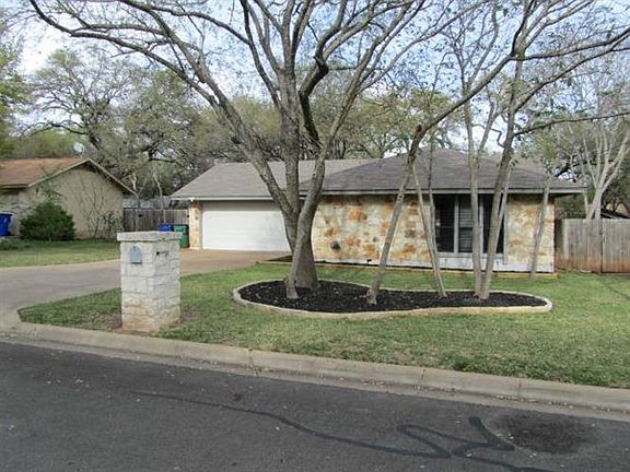 2nd image of 1402 Serene Oaks Dr