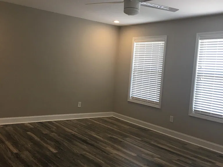 2133 Sovereign Ln — Photo 9