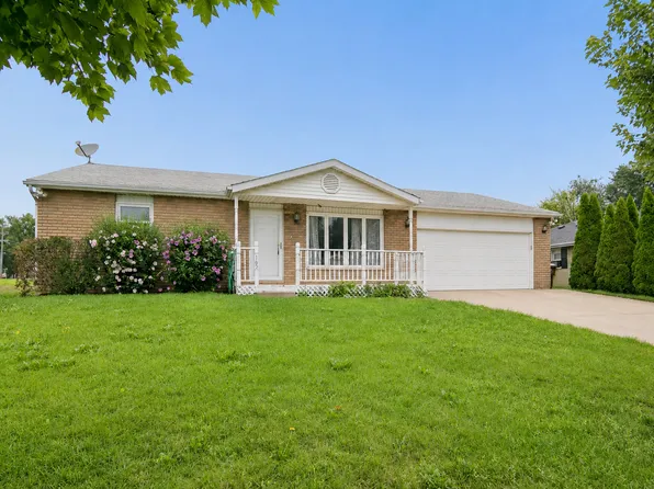 165 Keigher Dr, Manteno, IL 60950