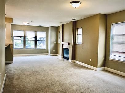 5th image of 1806 N Warren Ave #102